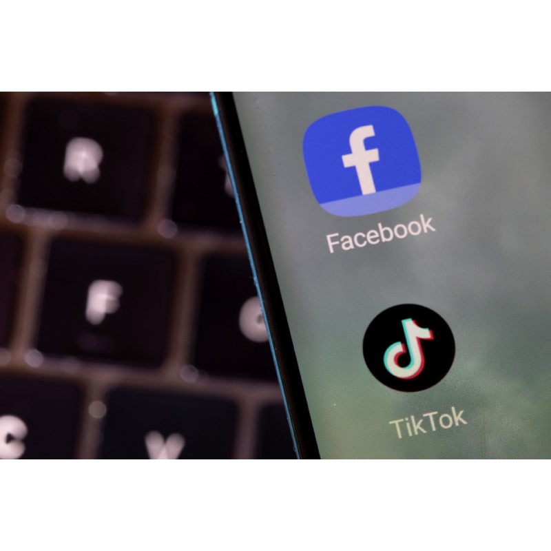 Facebook Facebook Funding Maza pracy przeciwko Tiktok